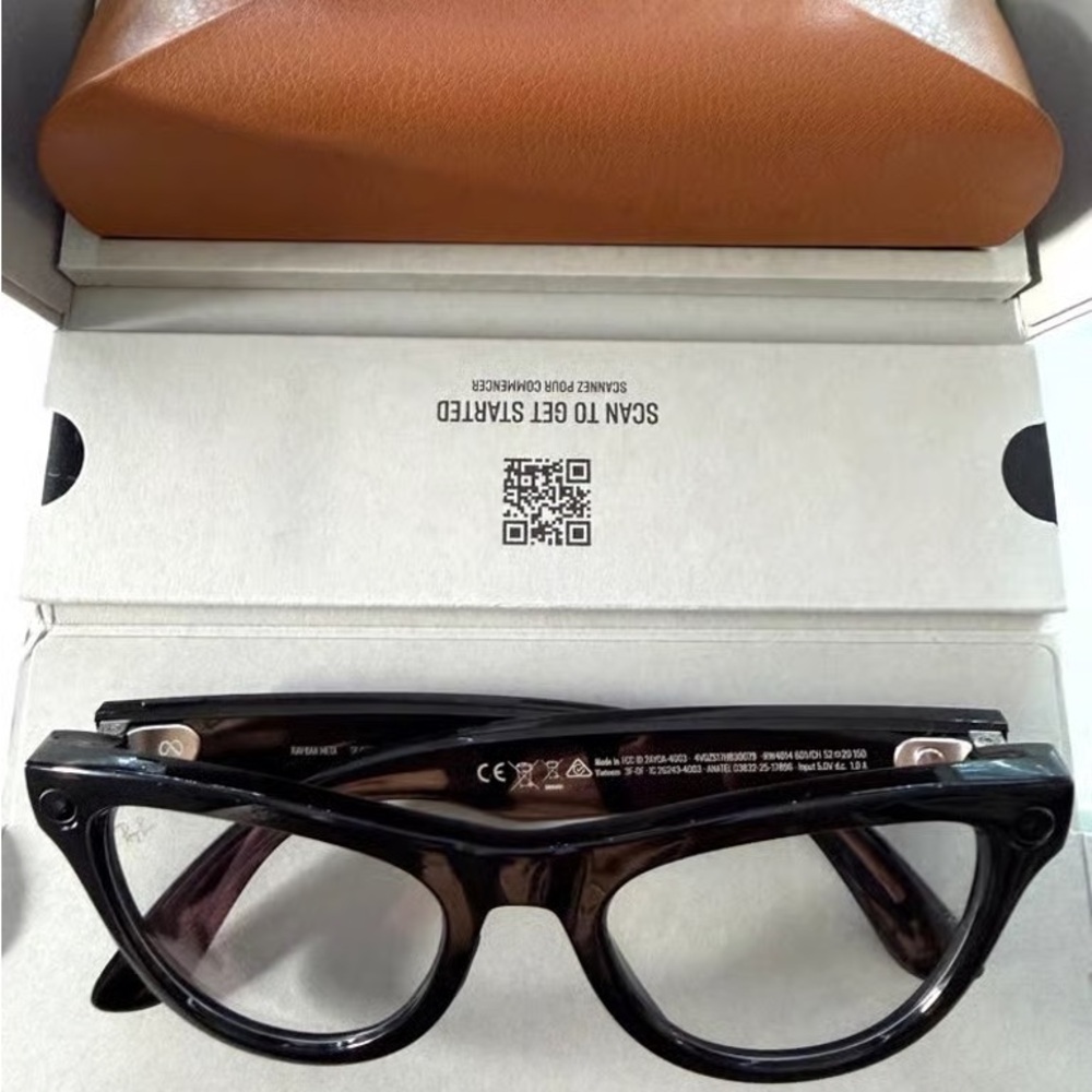 Ray-Ban Glossy Black Cat-Eye Optical Glasses